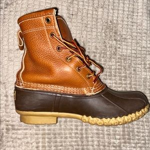 8" Leather Shearling Lined Boot Women's size 7